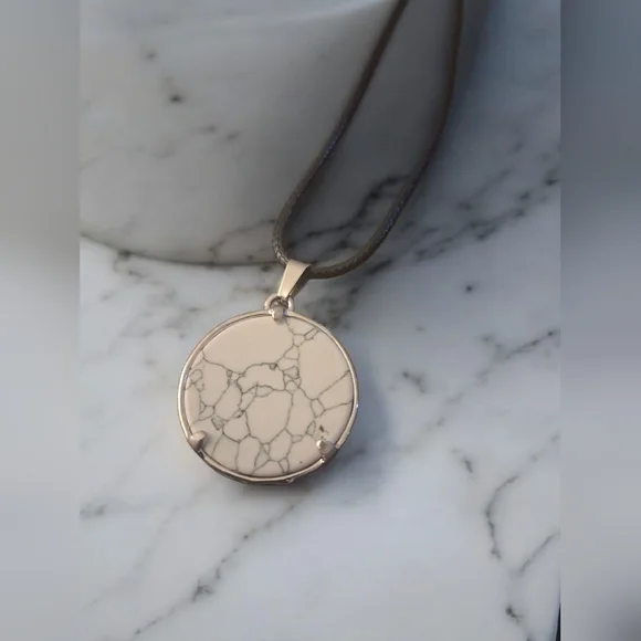 Silver Tree of Life Pendant Necklace - Picture 2 of 3